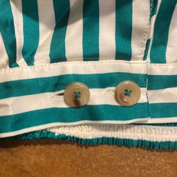 Anthropologie Pajama Style Green Pinstriped Cropped Blouse Size XS C1 - Picture 4 of 6